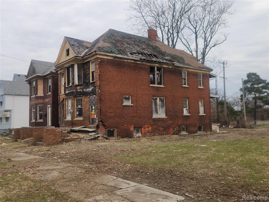 main property photo 2