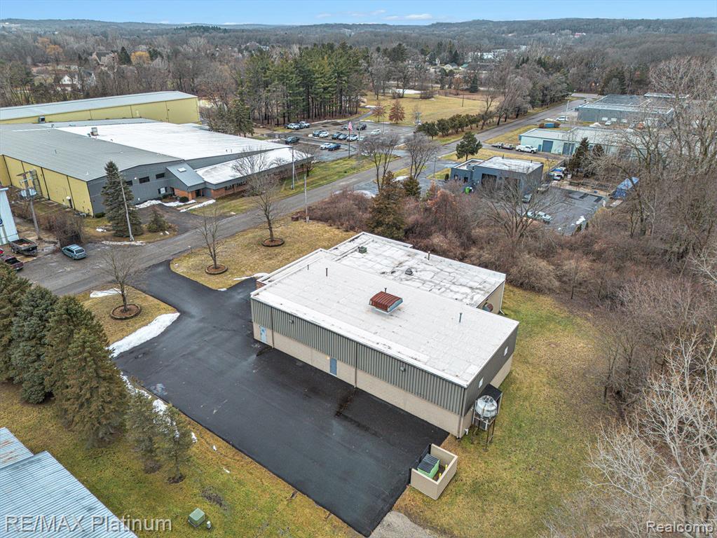 main property photo 31