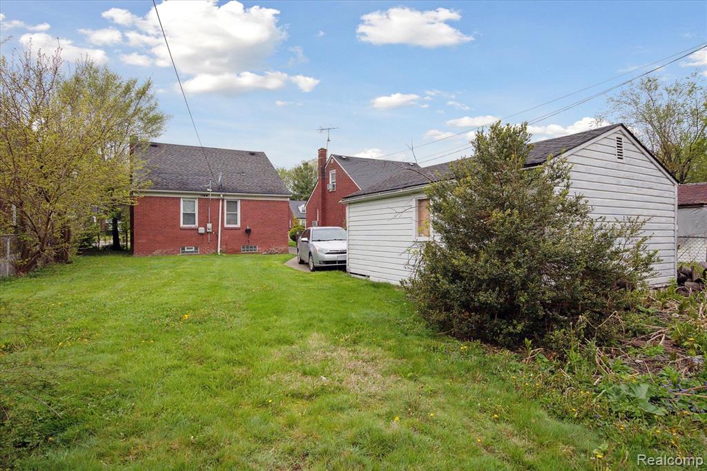 main property photo 26
