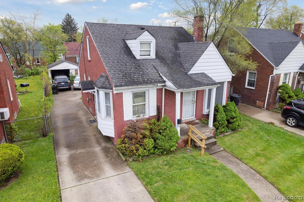 main property photo 29