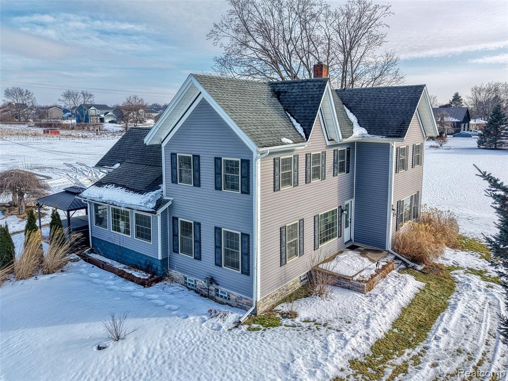 main property photo 10