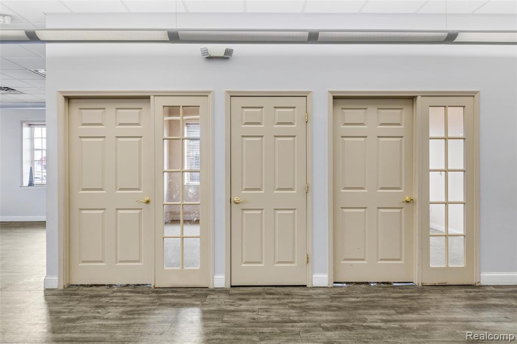 main property photo 20
