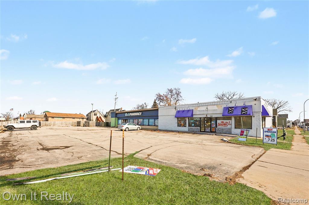 main property photo 20