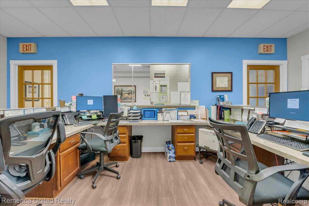 main property photo 12