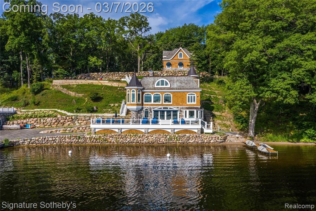 main property photo 0