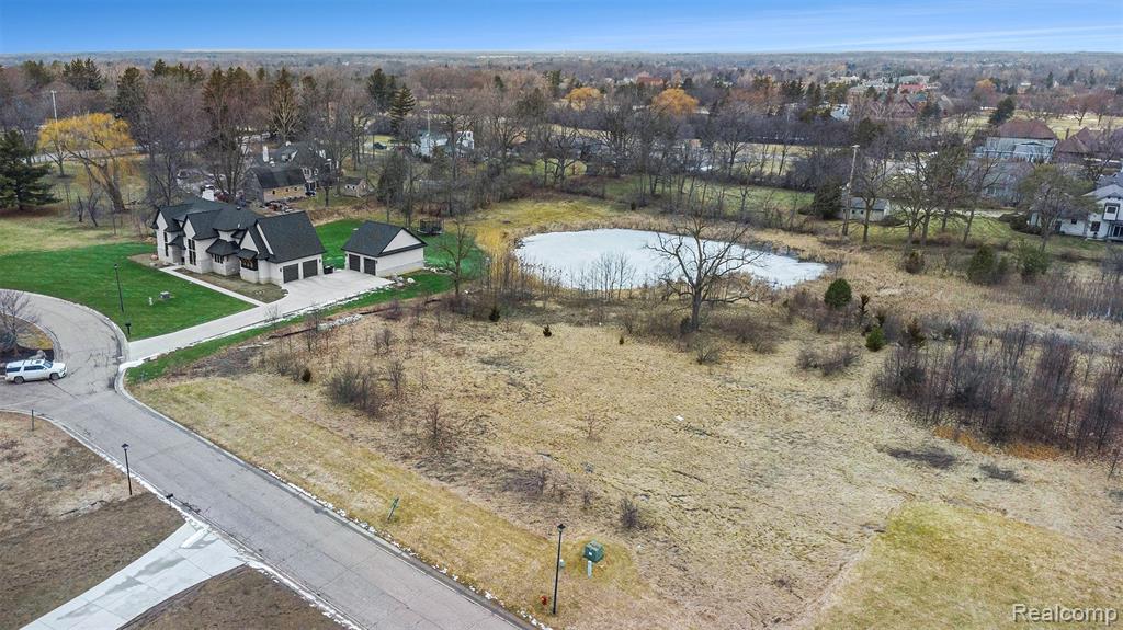 main property photo 6