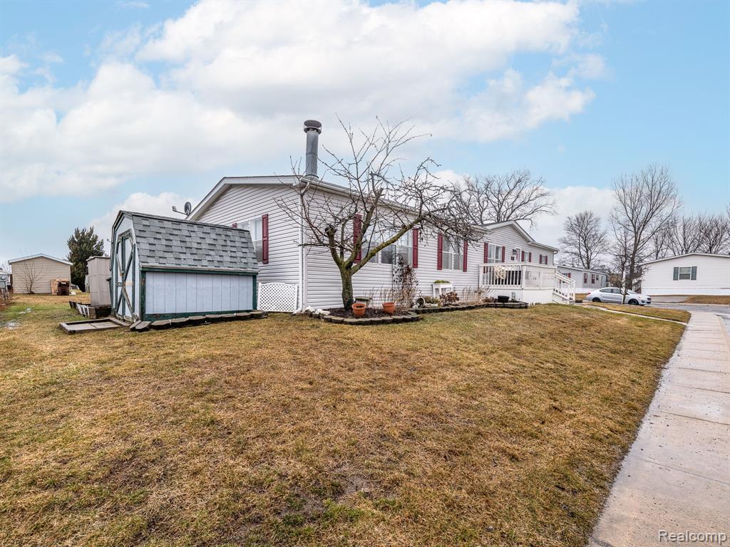 main property photo 28