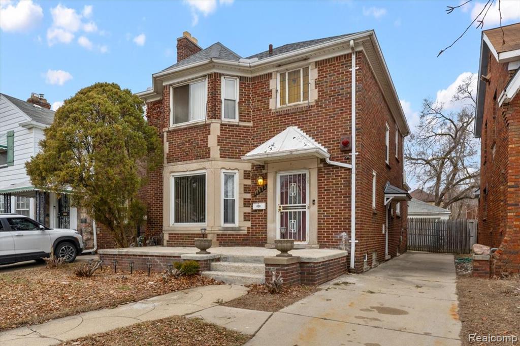 main property photo 6