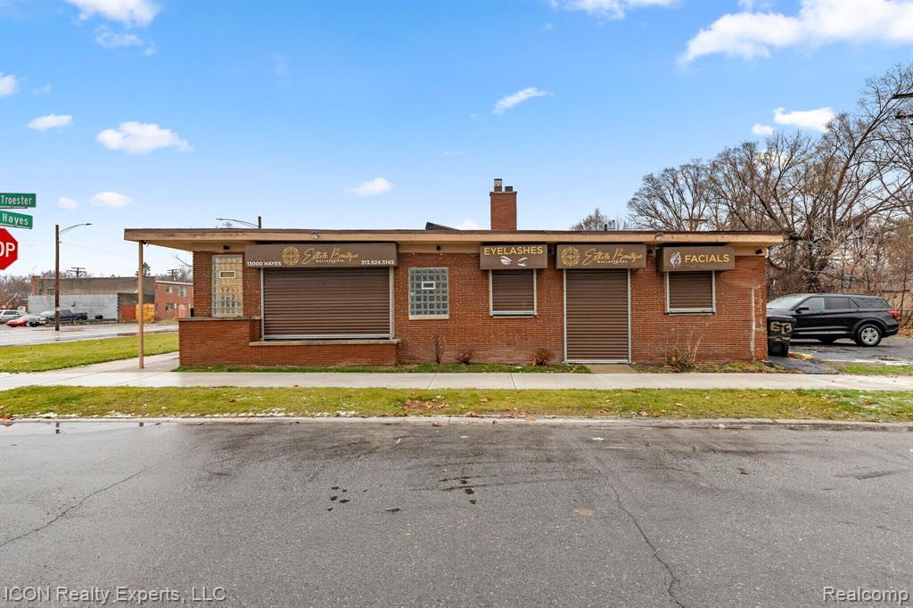 main property photo 48