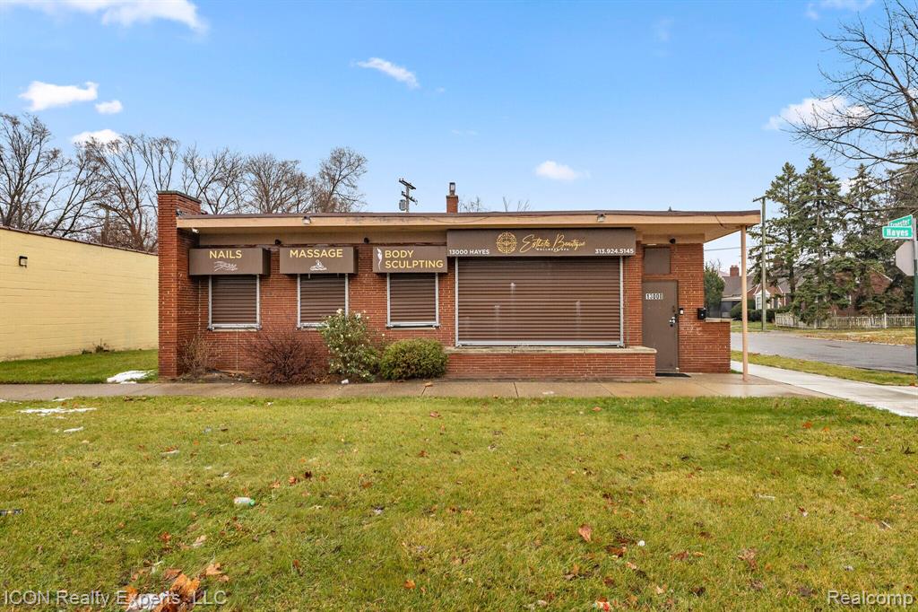 main property photo 50