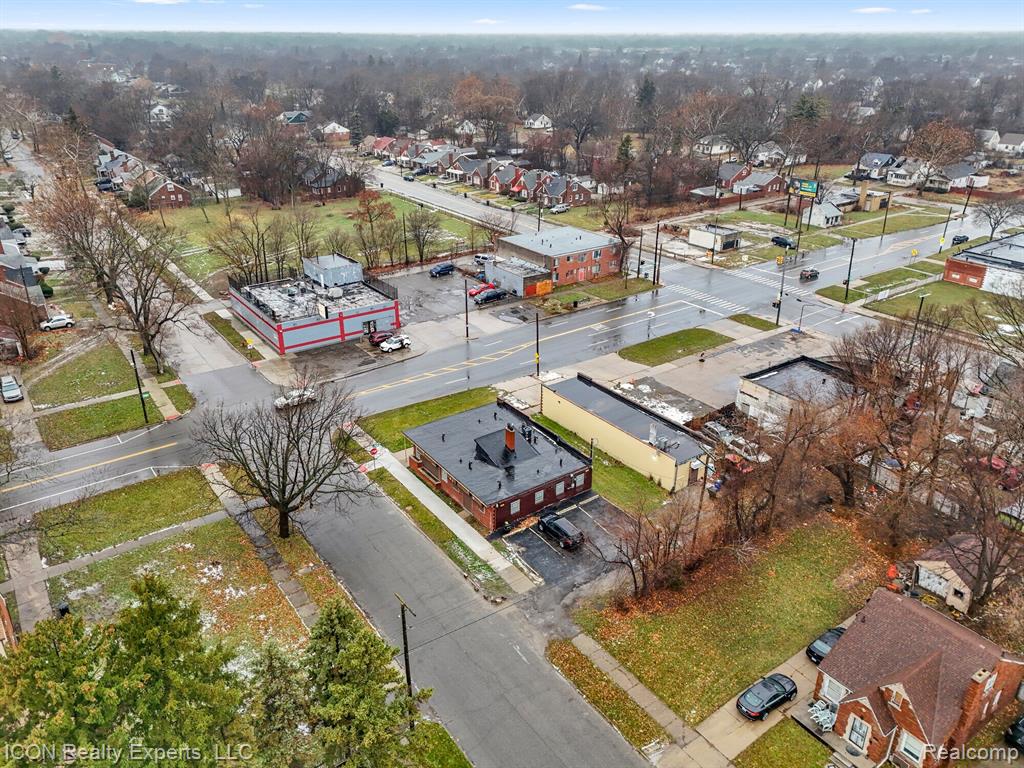 main property photo 64