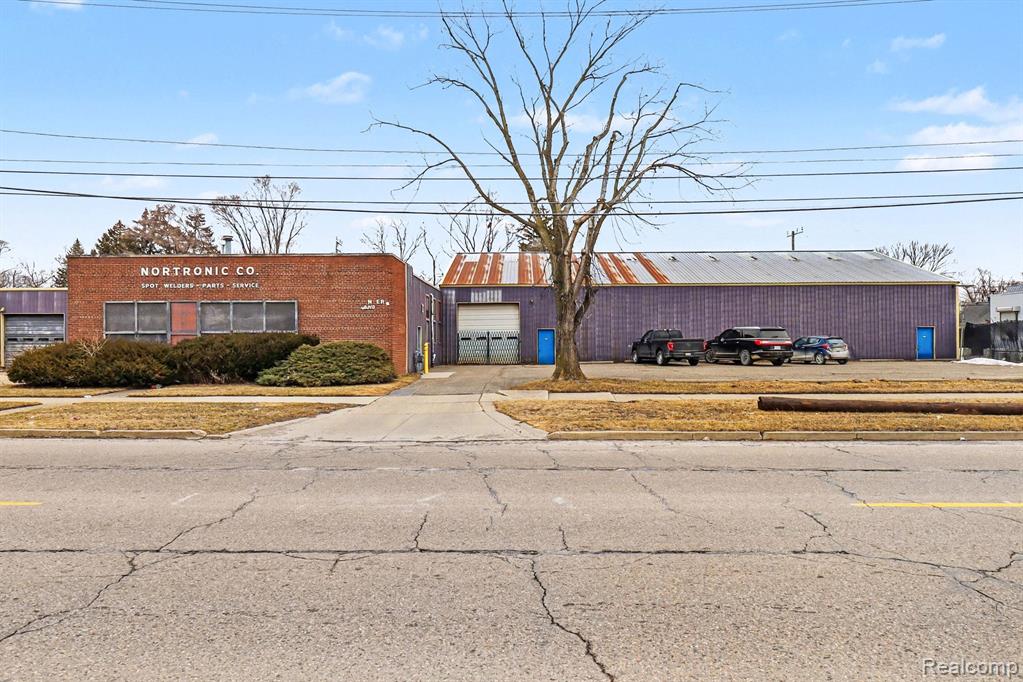 main property photo 4