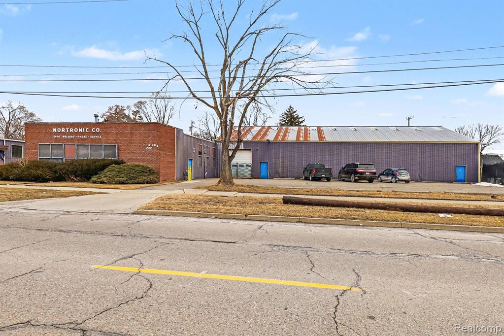 main property photo 5