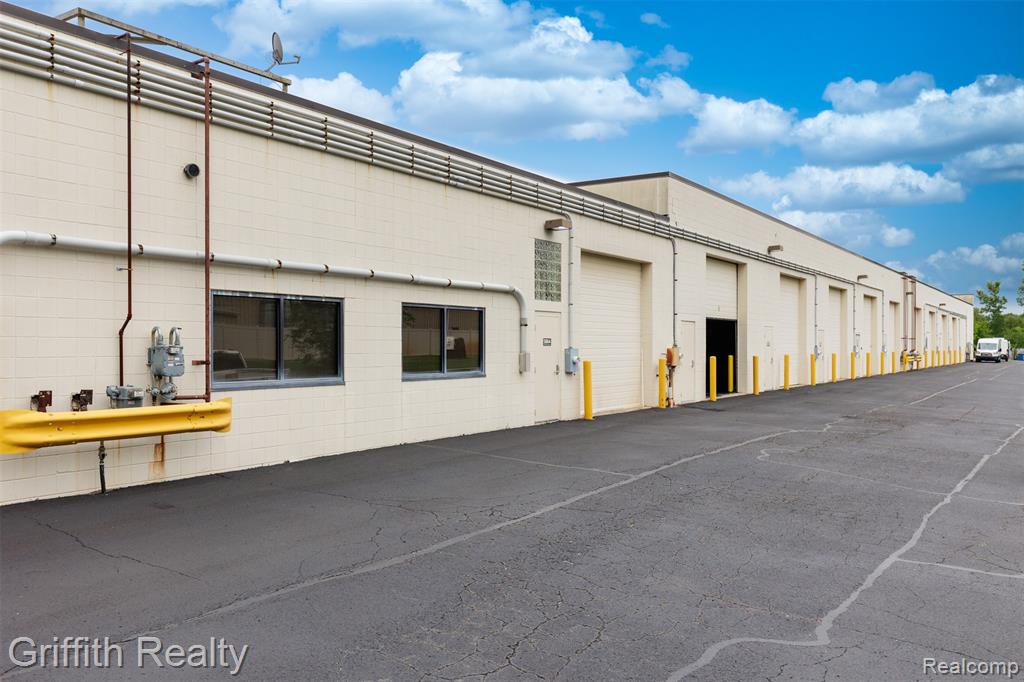 main property photo 15