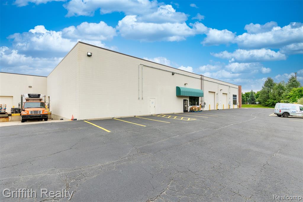 main property photo 18