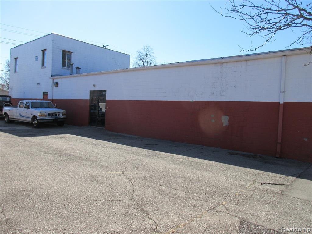 main property photo 2
