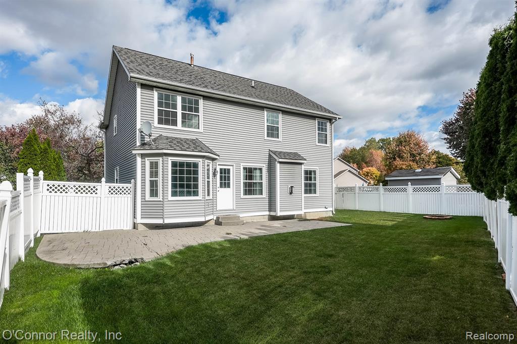 main property photo 33