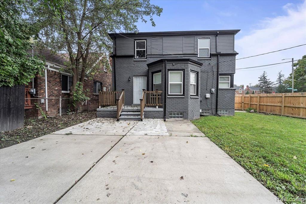 main property photo 15
