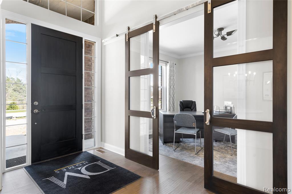 main property photo 2