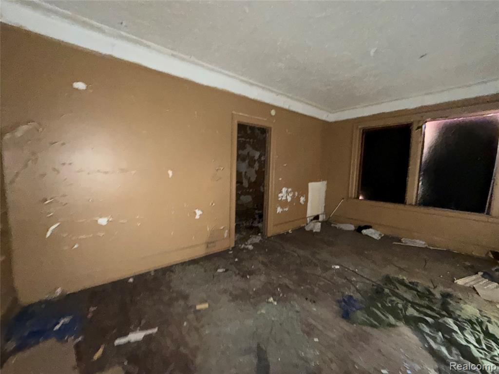 main property photo 65