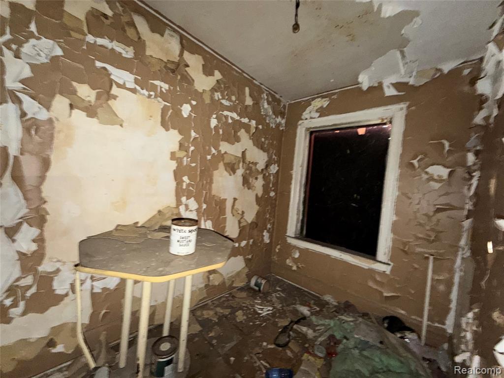 main property photo 68