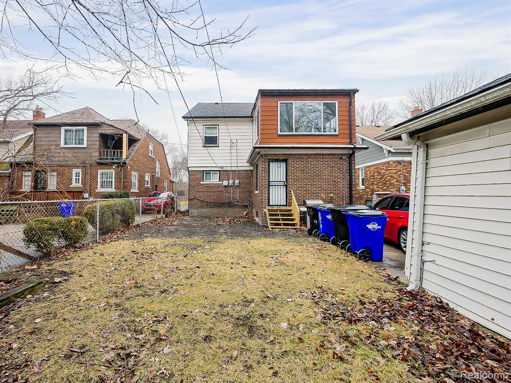 main property photo 30