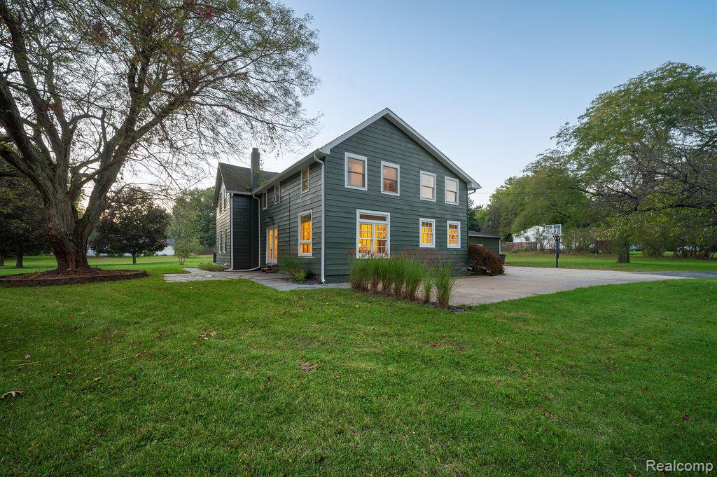 main property photo 31