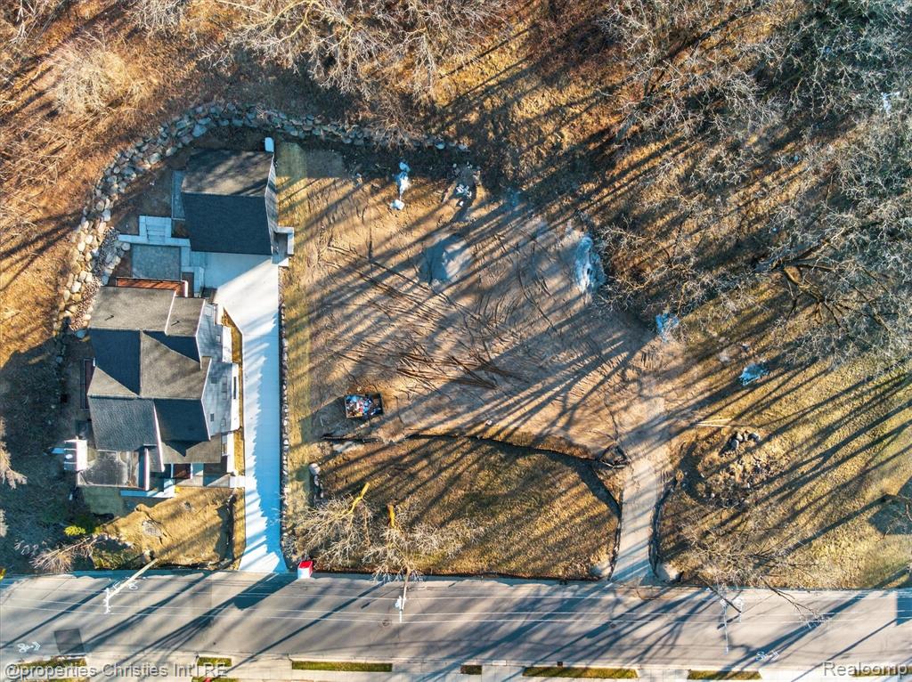 main property photo 0