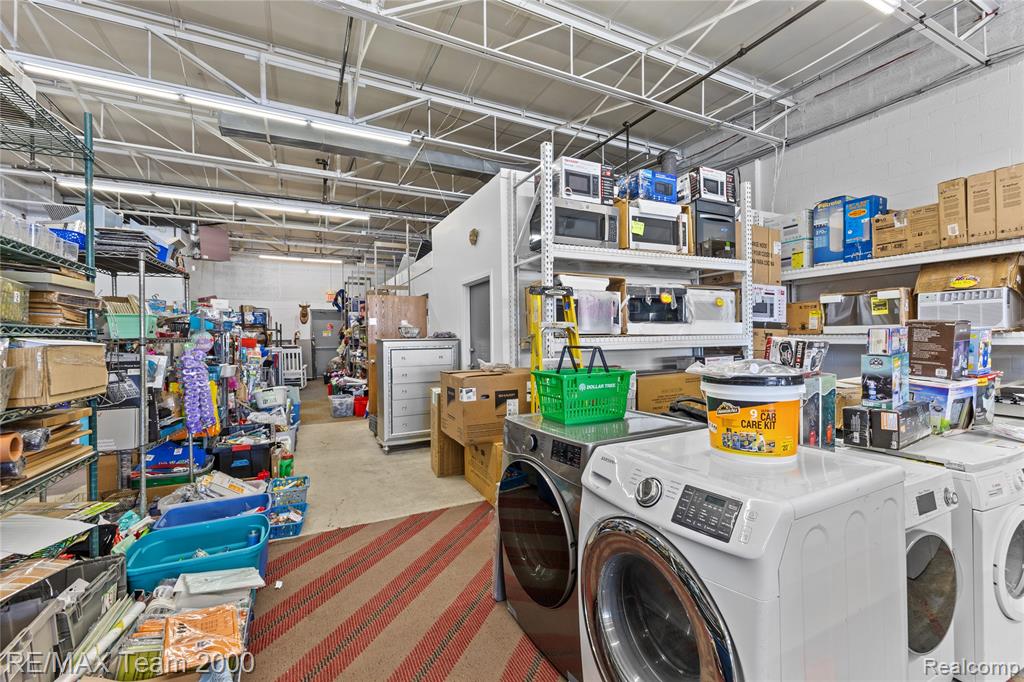 main property photo 20