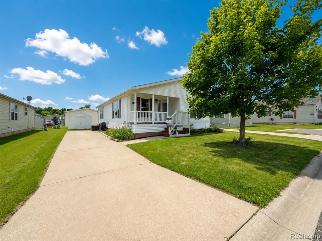 main property photo 12