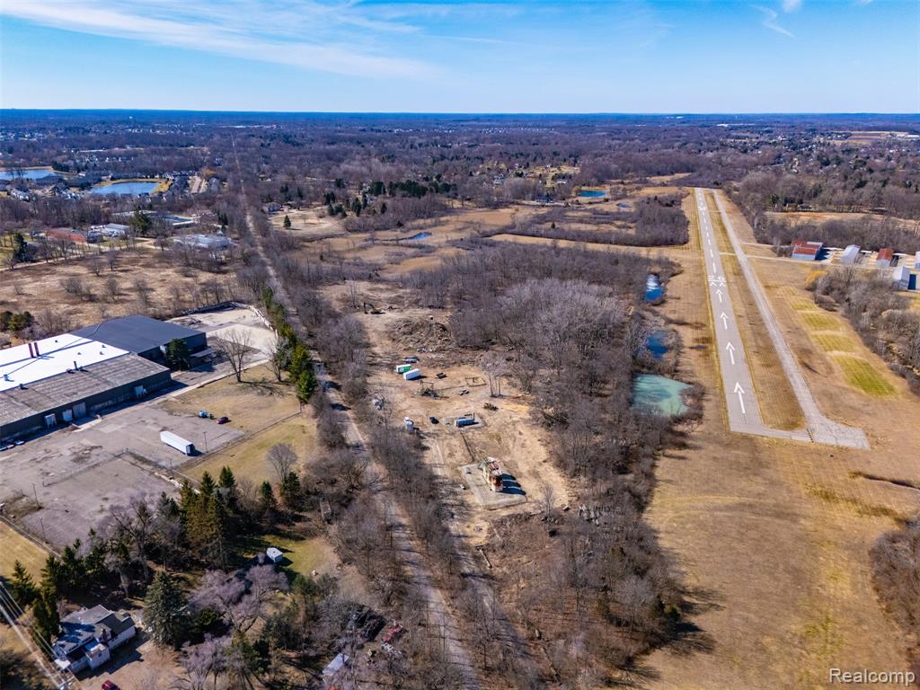 main property photo 11