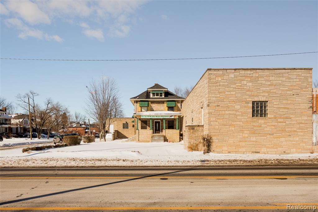 main property photo 1