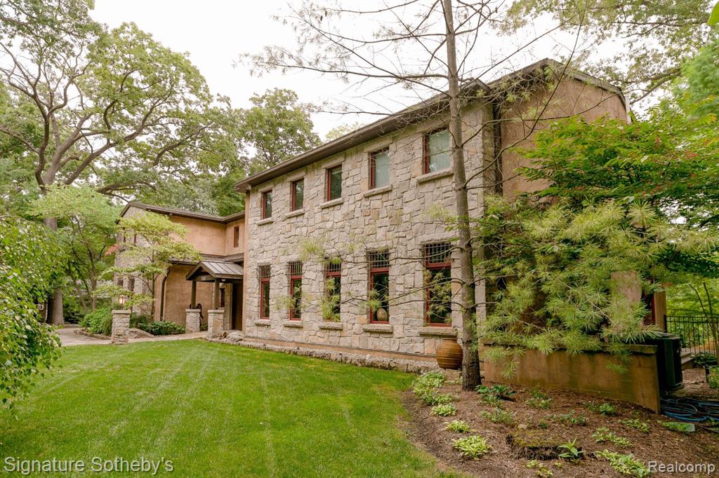 main property photo 68