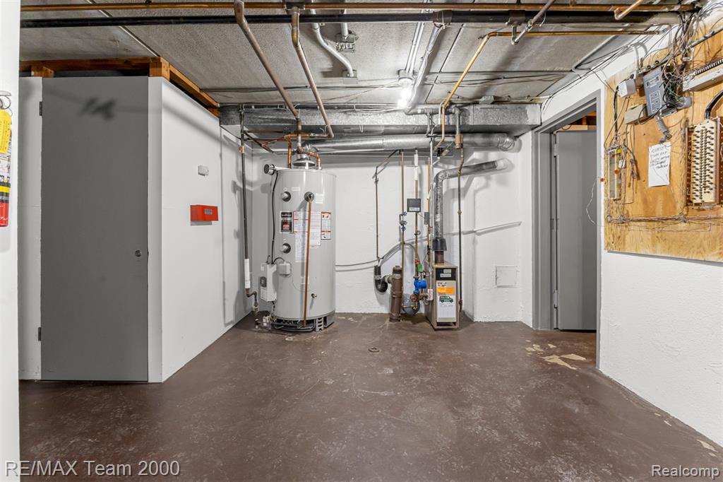 main property photo 29
