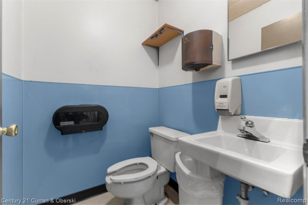 main property photo 15