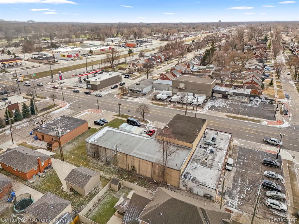 main property photo 38