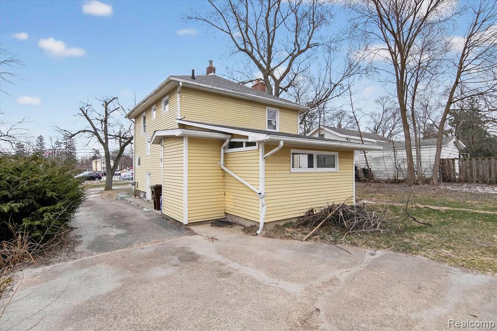 main property photo 31