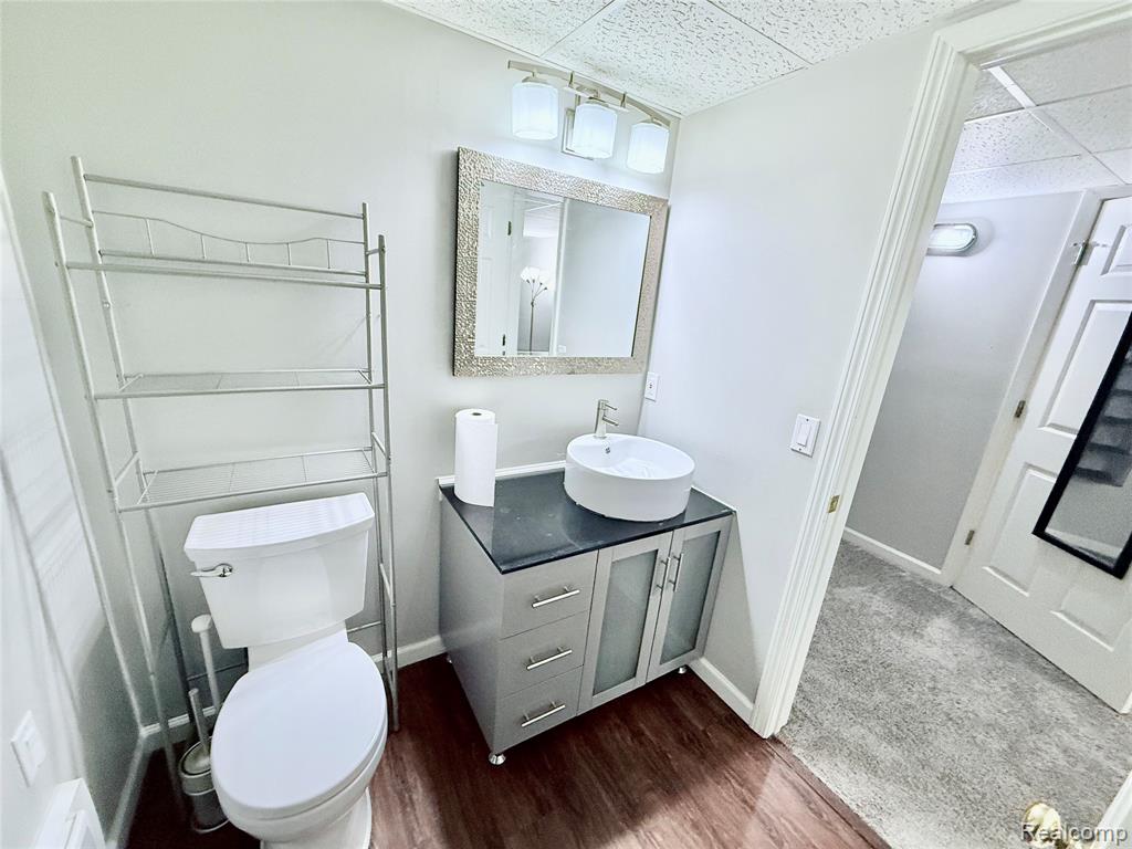 main property photo 70
