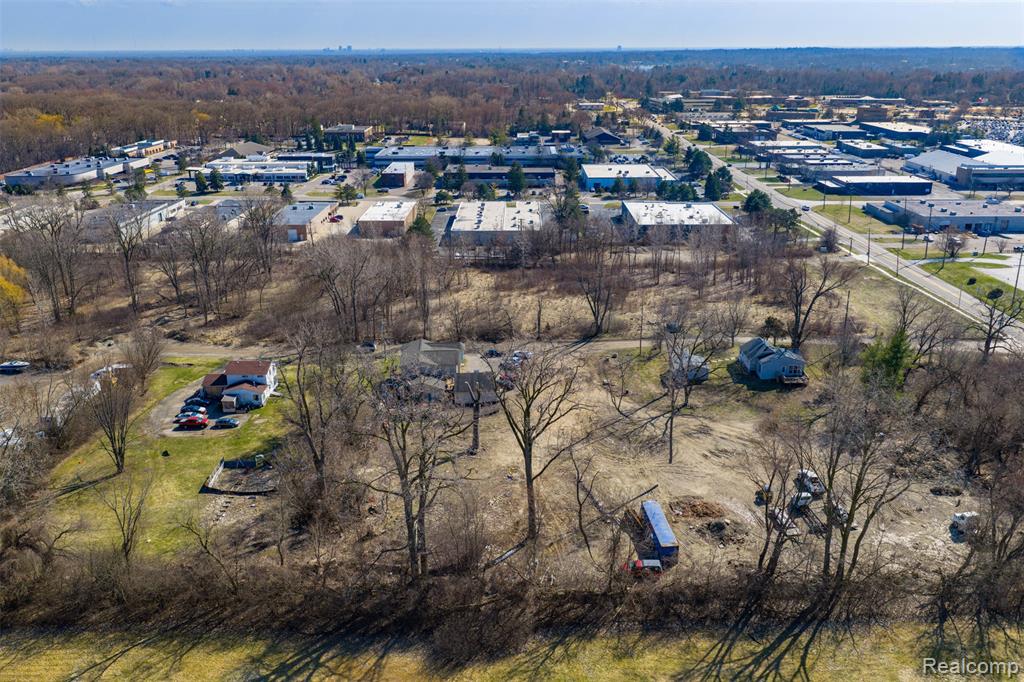 main property photo 14