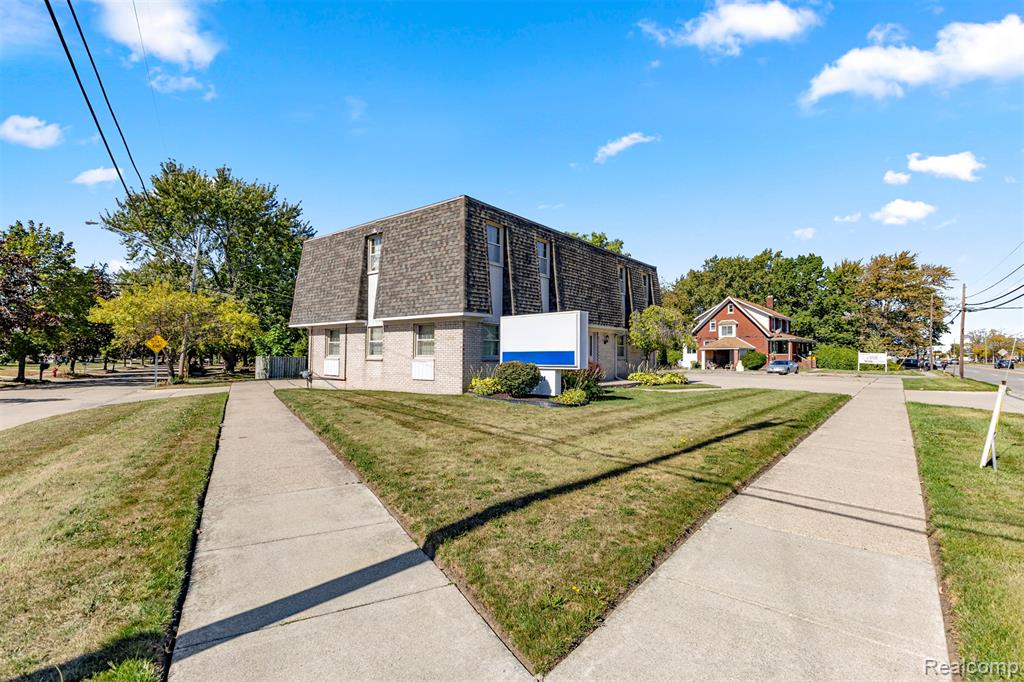 main property photo 3