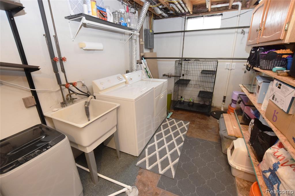 main property photo 15