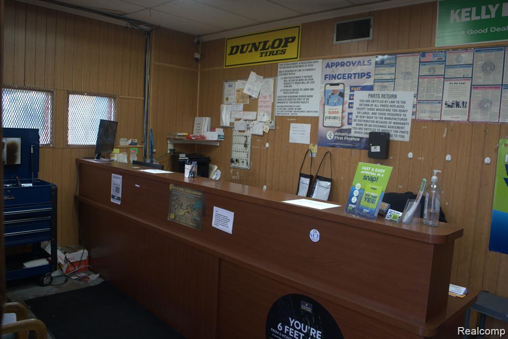 main property photo 8