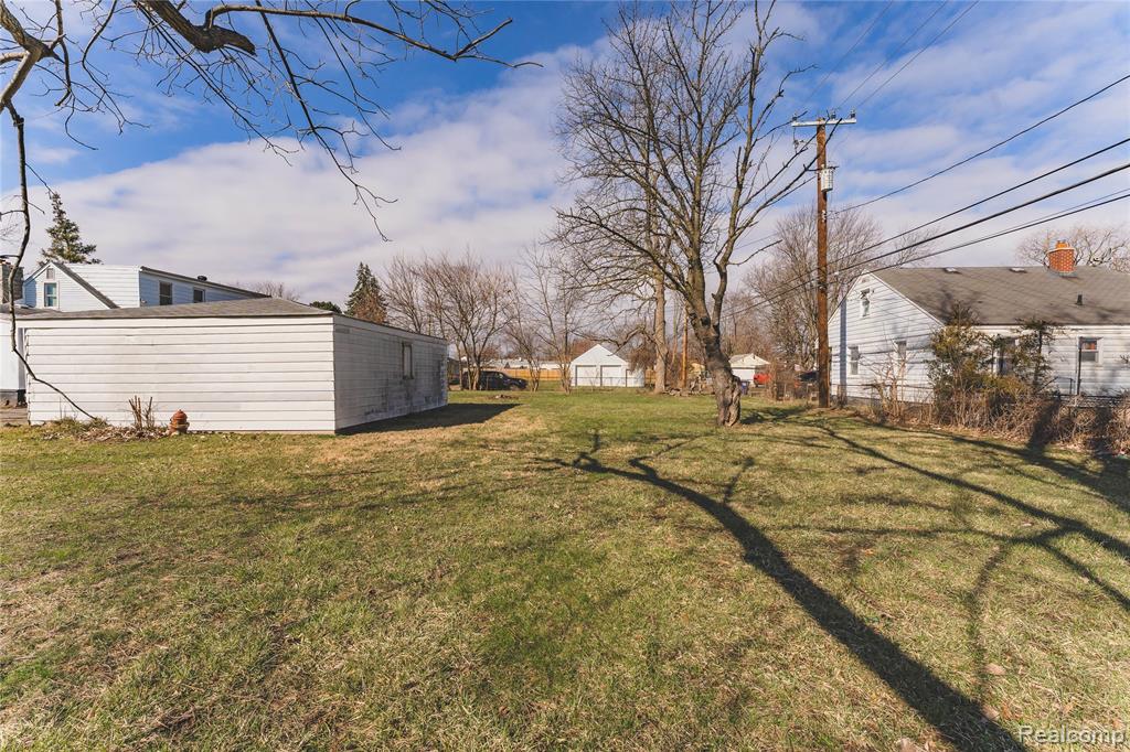 main property photo 5