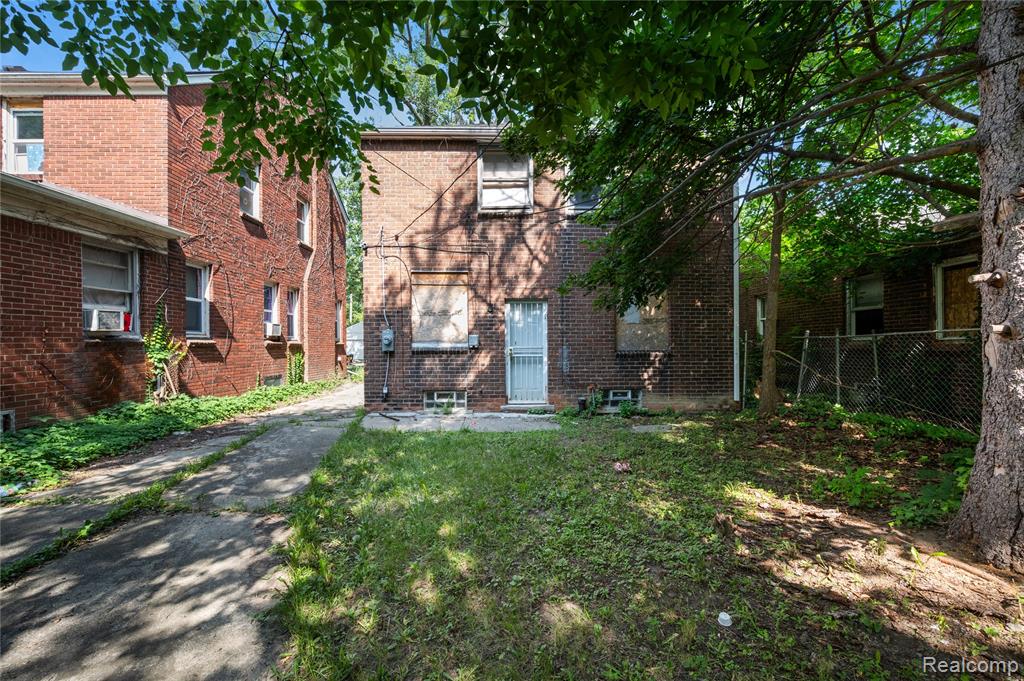 main property photo 24