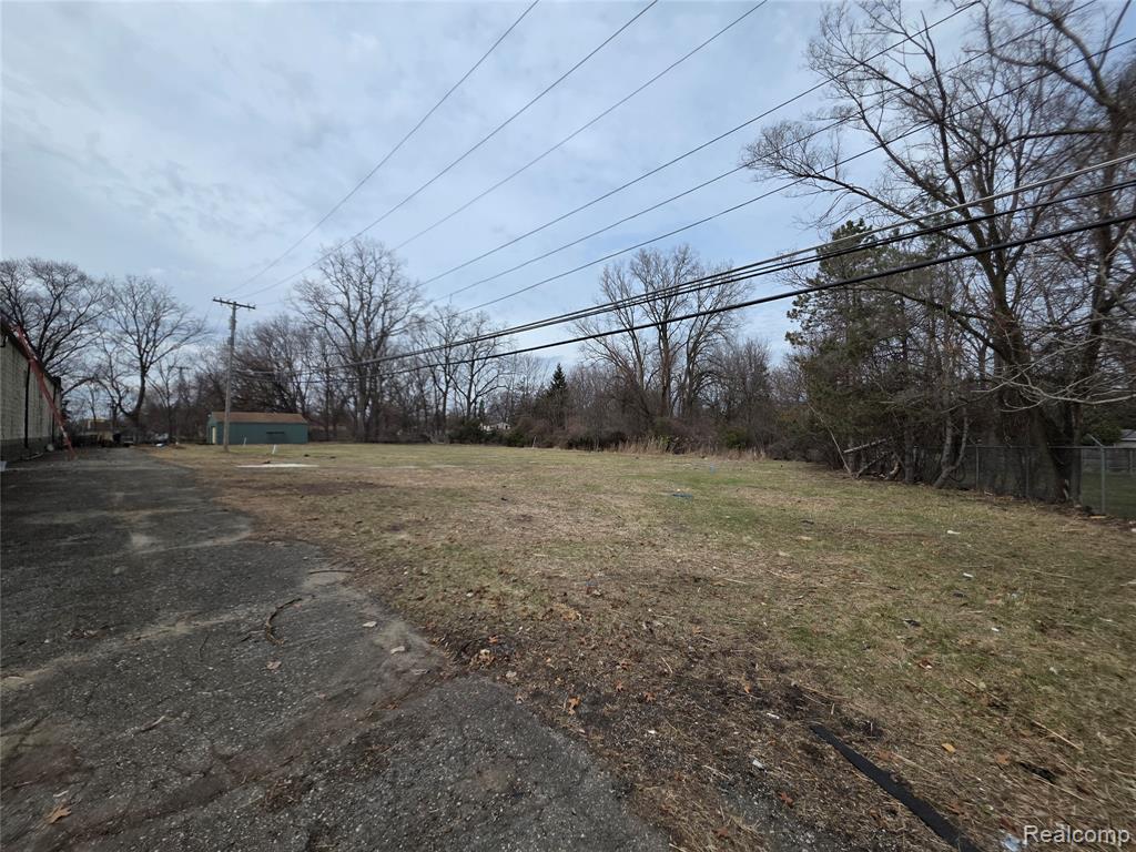 main property photo 12