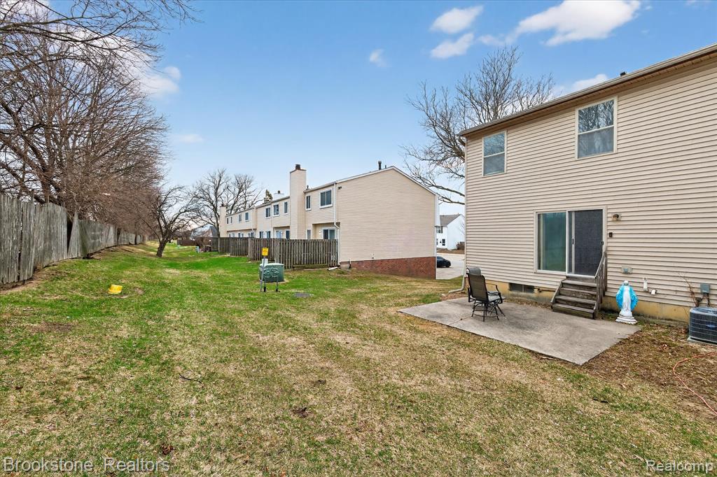 main property photo 34