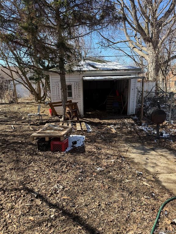 main property photo 12