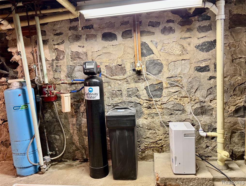 main property photo 69
