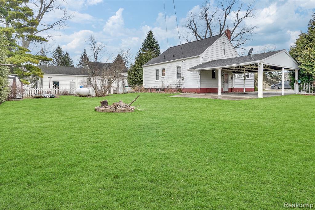 main property photo 5