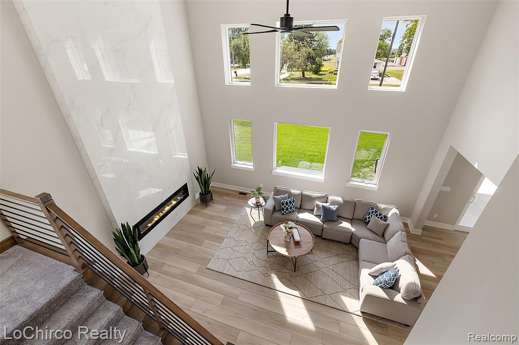 main property photo 49